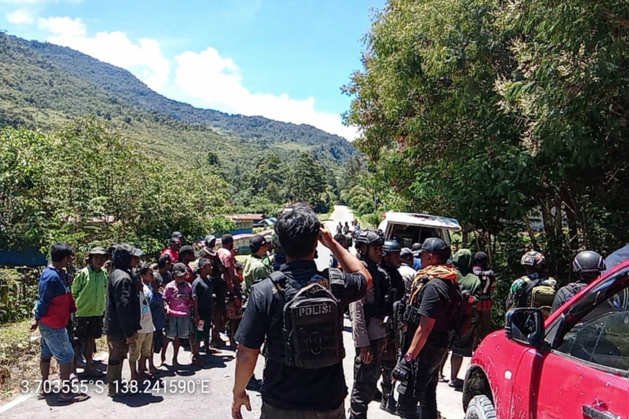 Koramil 1714-01/ILU Lakukan Penjemputan Jenazah oleh Aparat Gabungan TNI dan Polri Distrik ILU