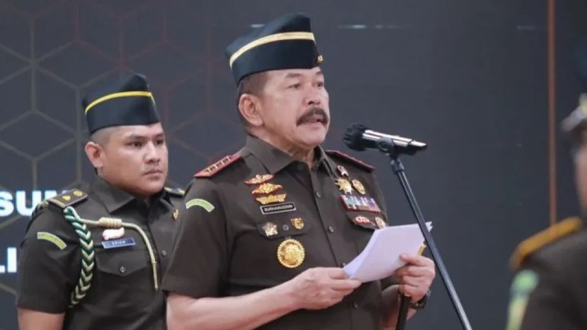 Burhanuddin Minta Jajarannya Tidak Kriminalisasi Kepala Desa karena Kesalahan Administratif
