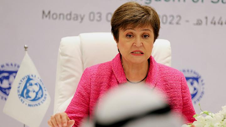 Selat Hormuz Terblokade, IMF Khawatir Rantai Pasok Global Lumpuh