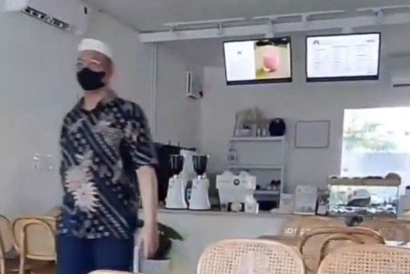 Karutan Kendari Beri Penjelasan Napi Korupsi Santai di Kedai Kopi